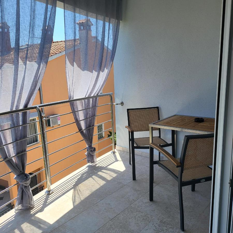 Studio Legend Rovinj Exteriör bild